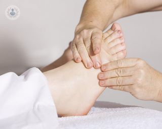 feet-being-massaged